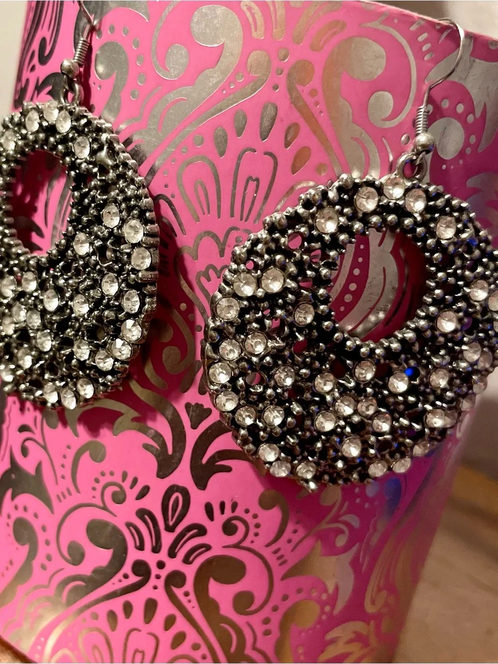 Rhinestone METAL Hoop Statement Earrings - Silver Tone